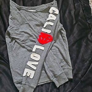 Off the shoulder Cali love long sleeve